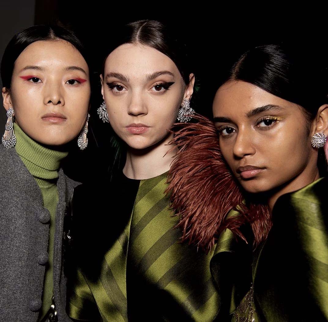 woman wearing de beers jewelry