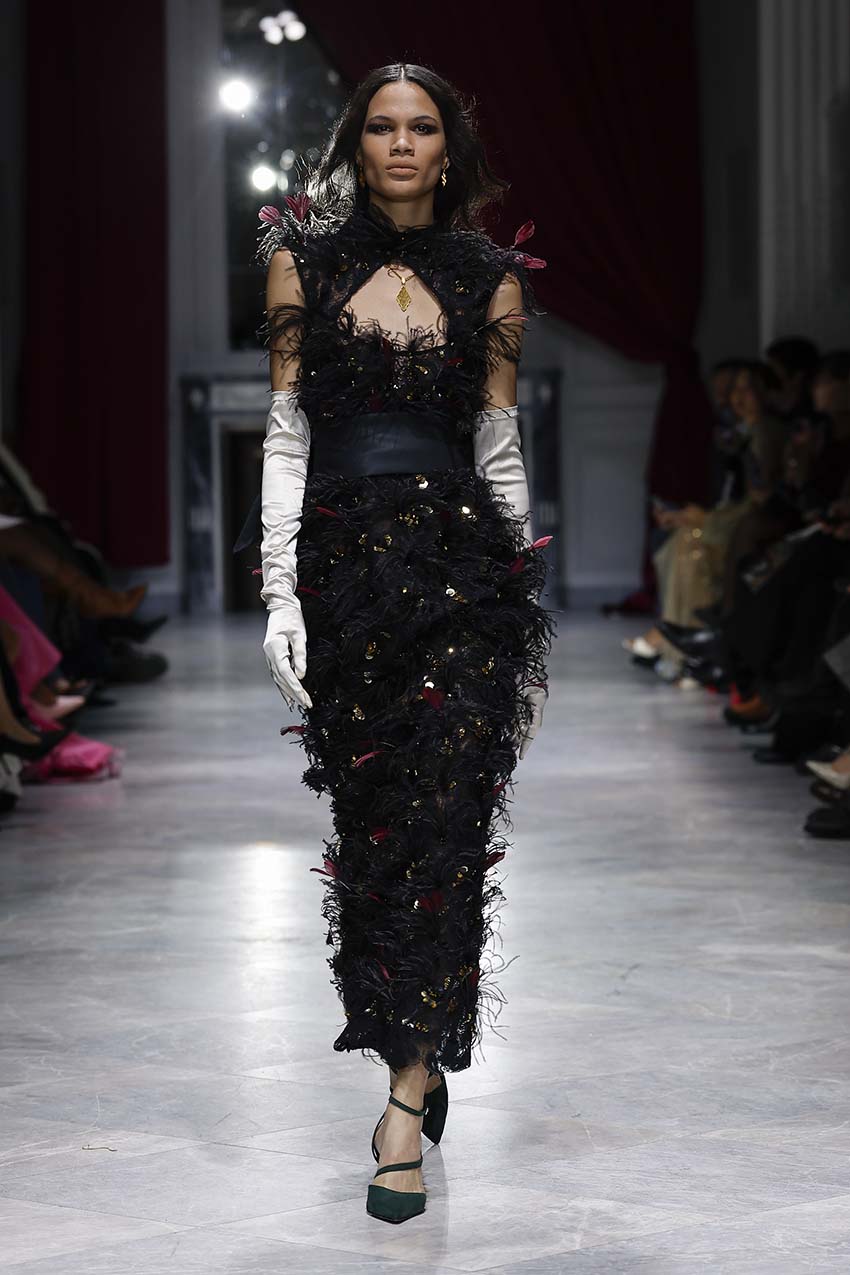embroidery runway dress www.Nuroco.com