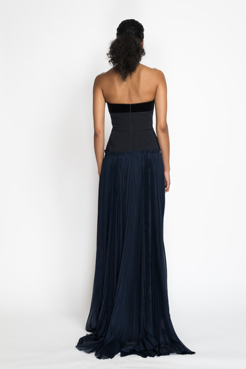 Cady And Velvet Gown With Silk Chiffon Pleated Skirt 4
