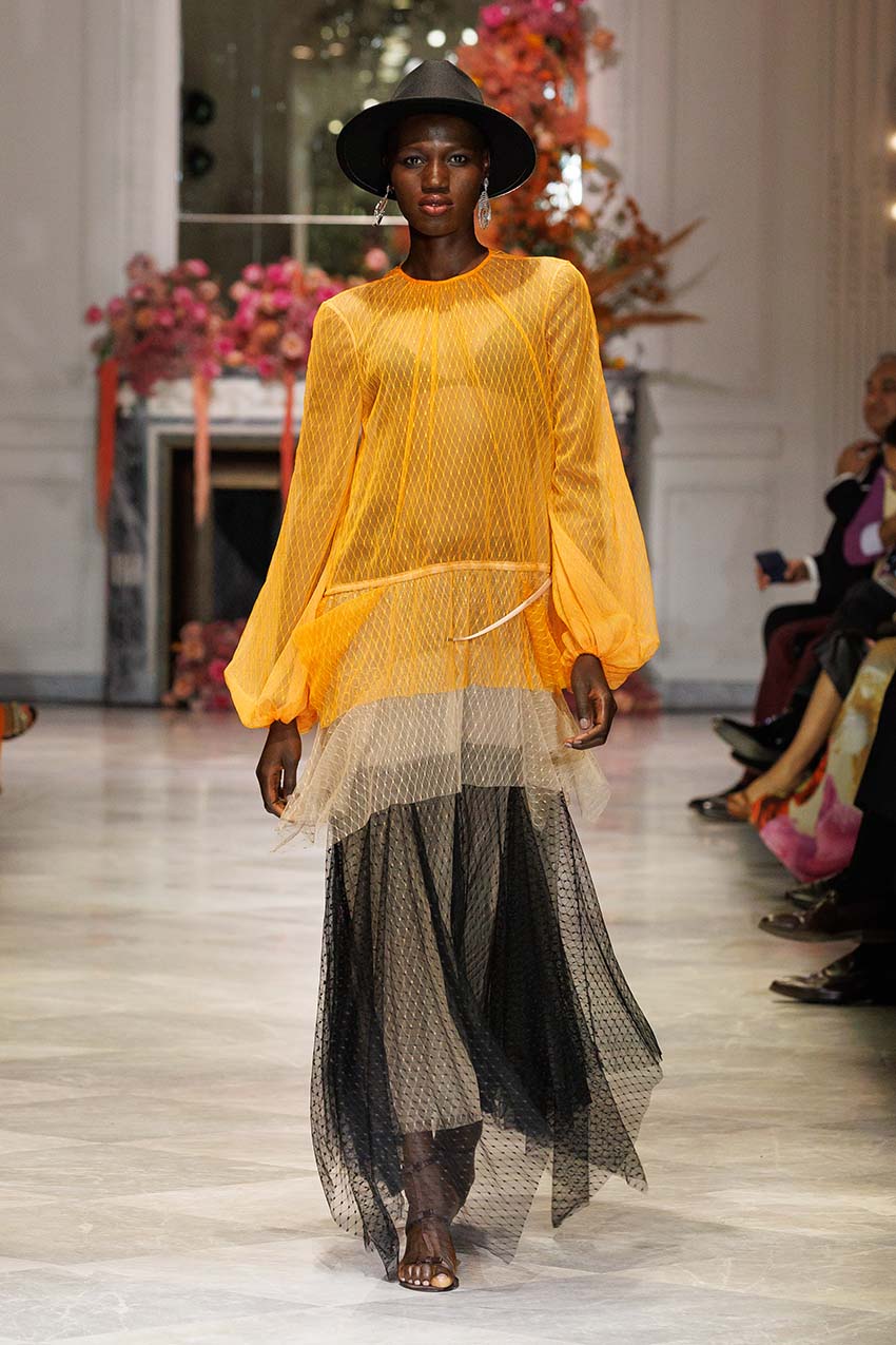 Spring 2025 Look 17 tricolor dress