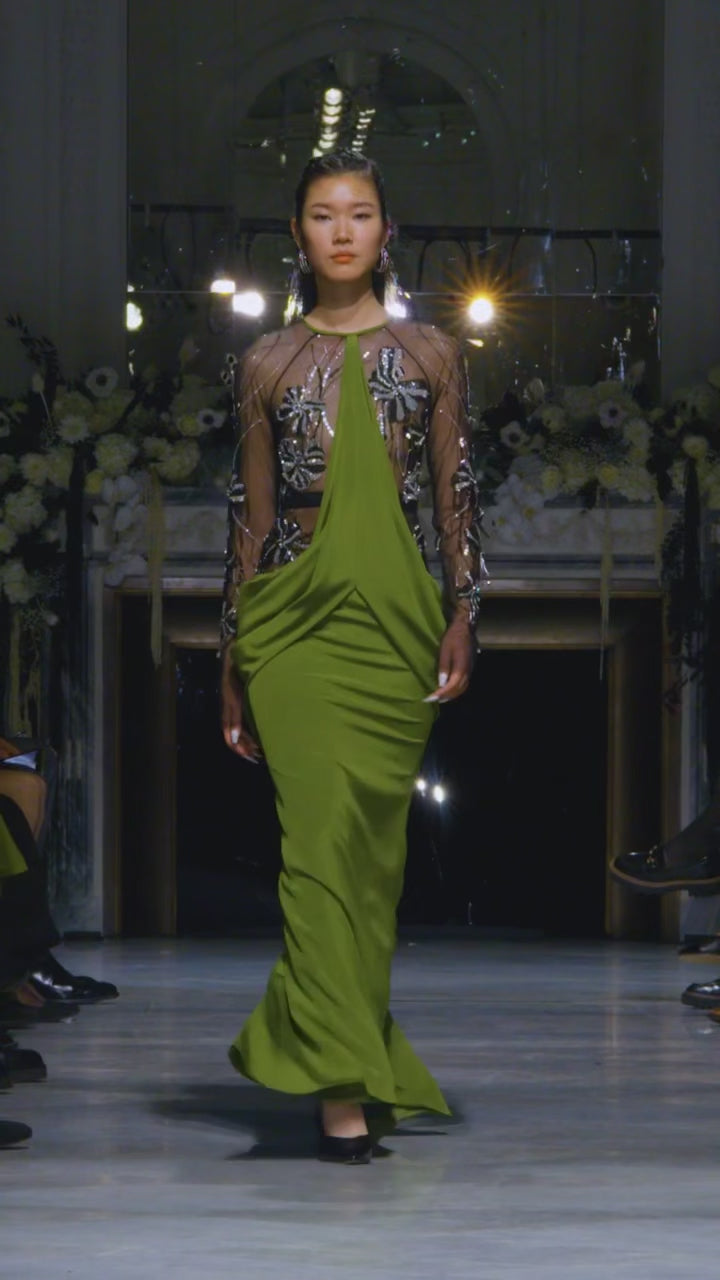 Cactus 4Ply Crepe Gown With Onyx Fleur Embroidery Gown video