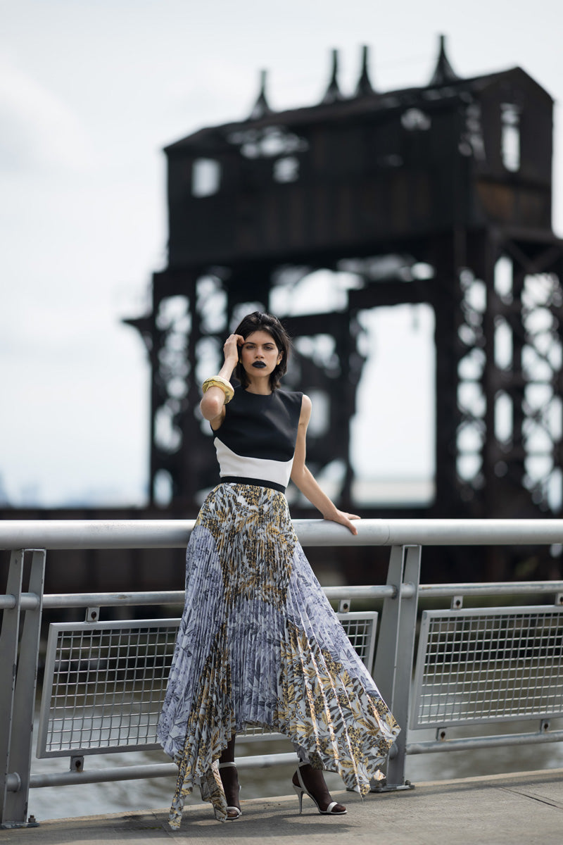 Bay Leaf Jacquard Pleated Skirt With Handkerchief Hem 1