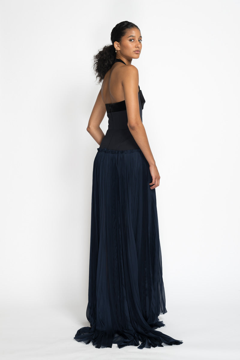 Cady And Velvet Gown With Silk Chiffon Pleated Skirt 5
