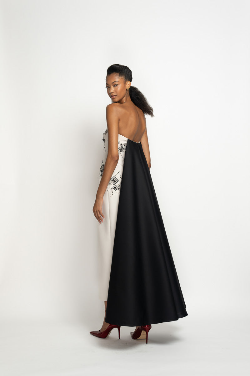 Alabaster Cady Dress with Onyx Train and Alpana Embroidery 4