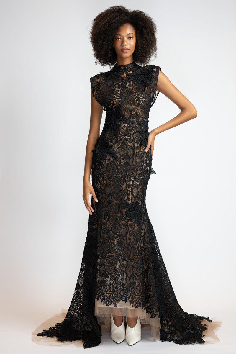 Black Nomad Lace Column Gown With Trumpet Train 4