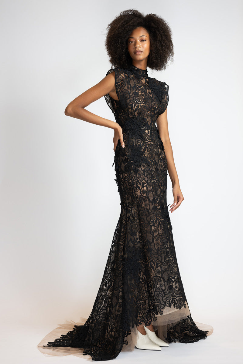 Black Nomad Lace Column Gown With Trumpet Train 6