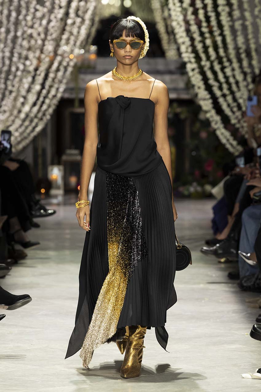 Black Gazaar Pleated Skirt With Black/Gold Ombre Lurex Insert 1