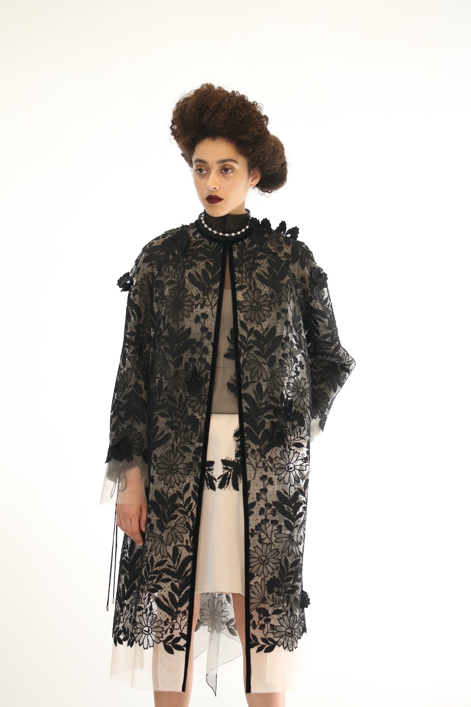 Guipure Lace Tulle Evening Coat with Velvet Trim 6